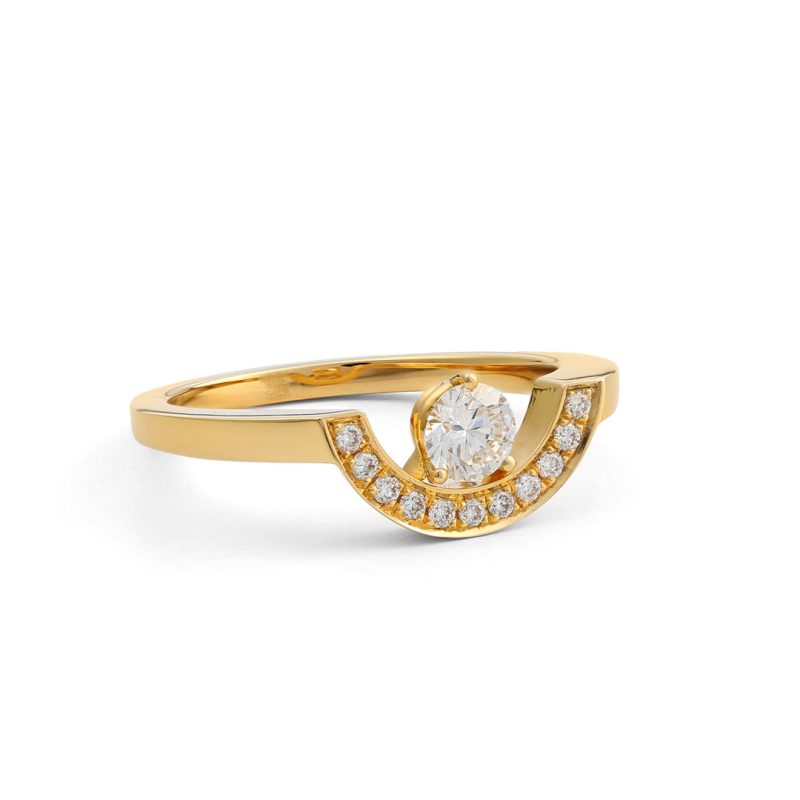 Bague_Intrepide_petit_arc_0.25ct_pavee_-_Or_jaune_18k_-_diamant_ethique_-_Loyale_Paris