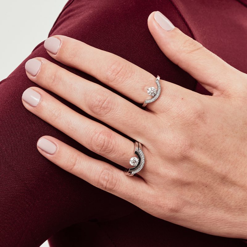 Bague_Intrepide_petit_arc_0.5ct_-_Or_blanc_18k_-_diamant_ethique_-_Loyale_Paris