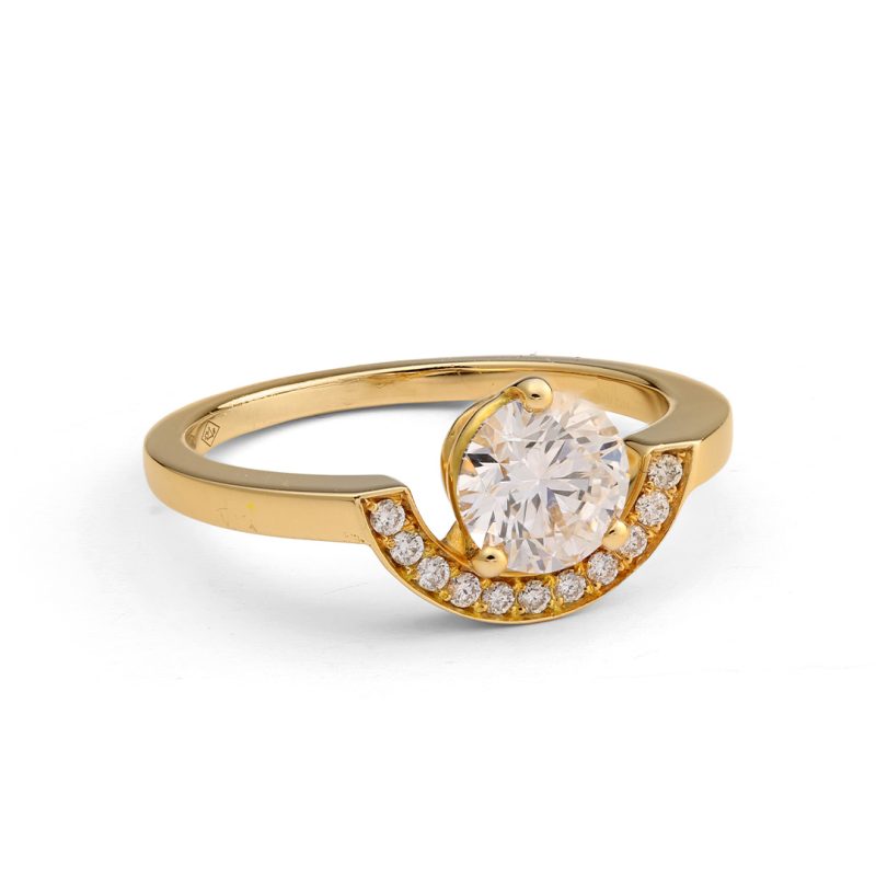 Bague_Intrepide_petit_arc_1ct_pavee_-_Or_jaune_18k_-_diamant_ethique_-_Loyale_Paris_-_1